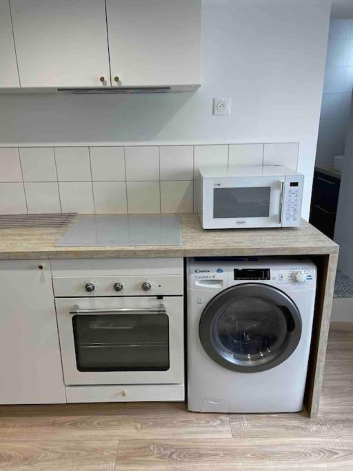 Appartement Neuf Tout Confort A Blaye Proche De La Citadelle Exterior photo